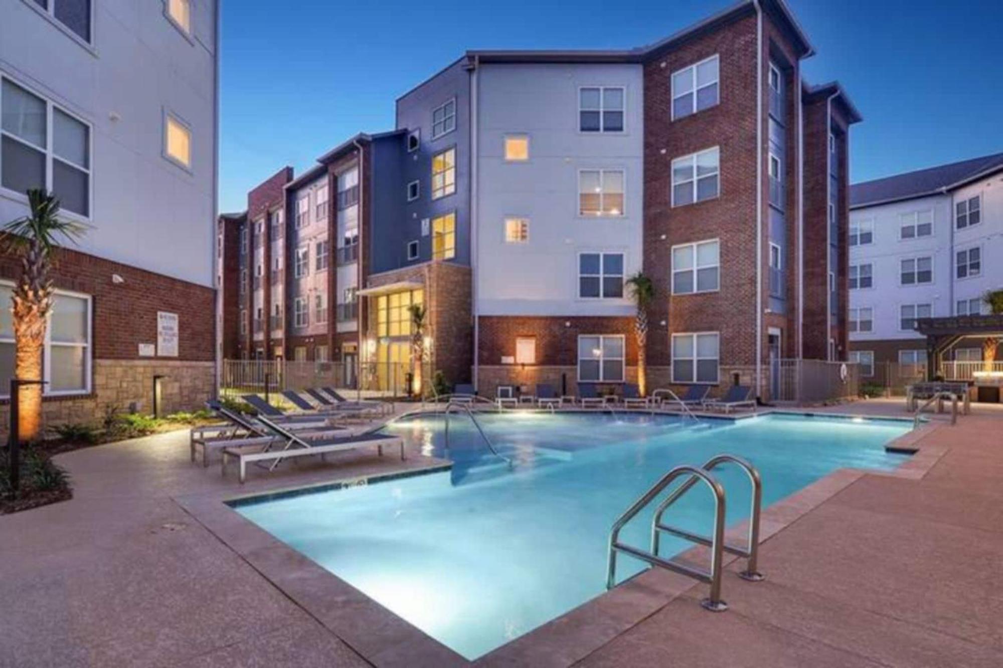 #2107 - 2 Bedroom, Lsu Stadium, Sleeps 6 Μπατόν Ρουζ Εξωτερικό φωτογραφία